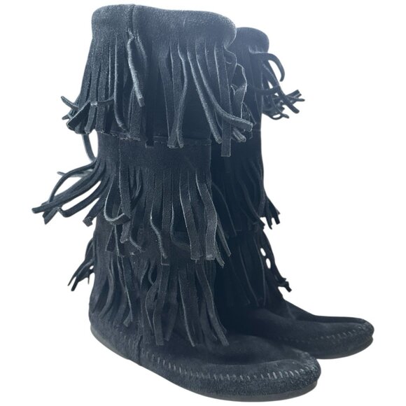 Minnetonka Boot Women 7 Black Suede Mid Calf 3 Tier Fringe moccasin boho Festiva - Picture 2 of 16